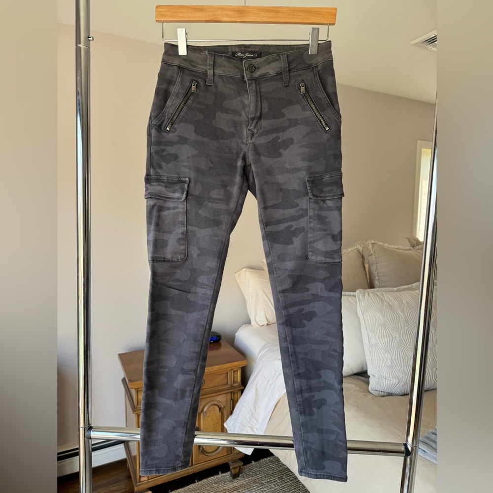 Women’s Mavi Brand “Juliette” Mid-Rise Skinny Cargo Pants, Gray Camo, sz 27